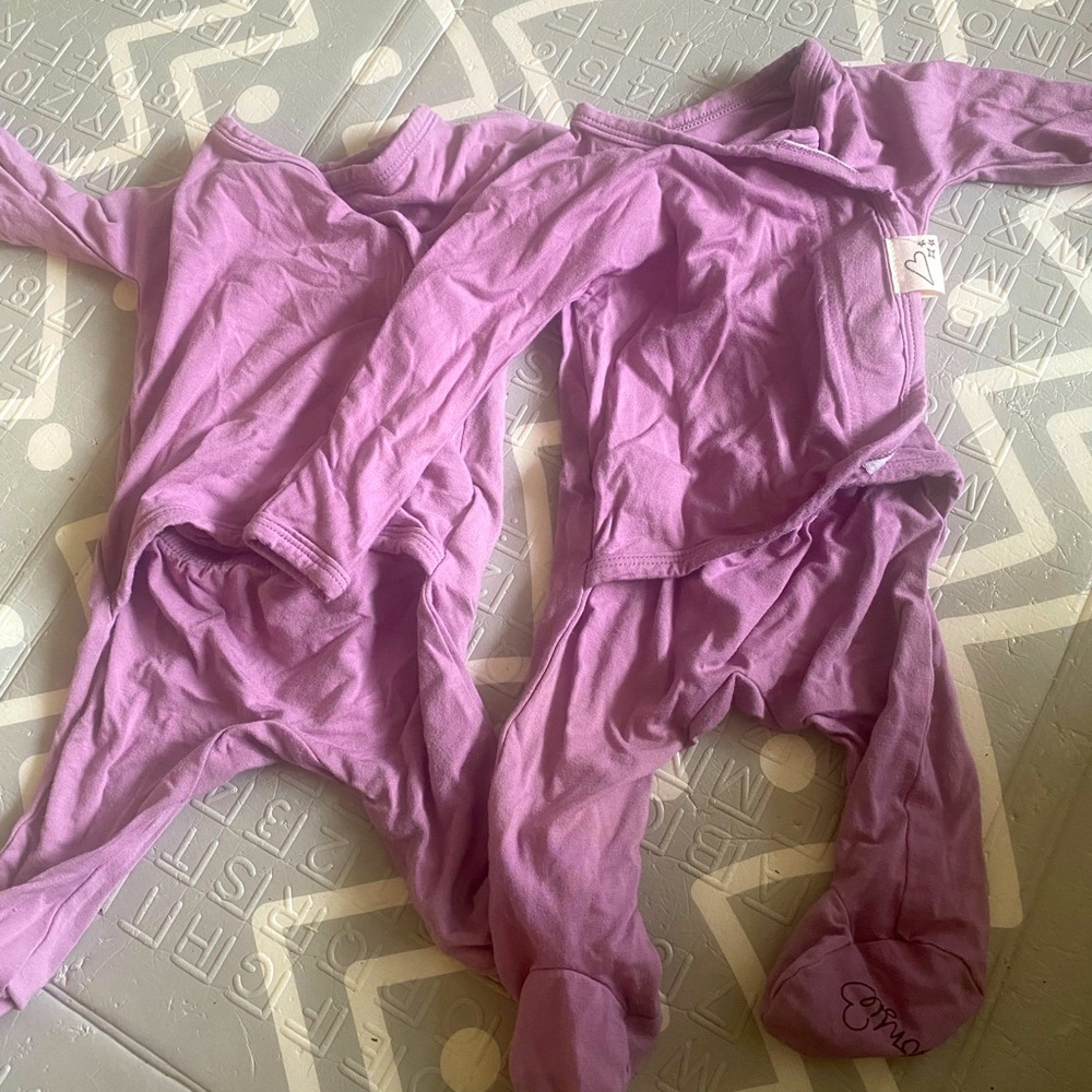 Two Bonsie skin to skin babywear footies 0-3 months